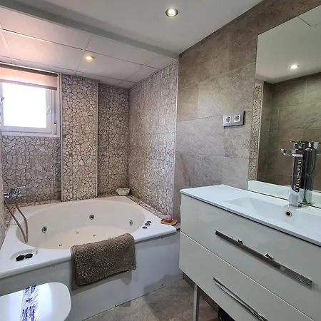 Apartment Dos Torres Ribera Play & Relax Con Jacuzzi Y Cine *